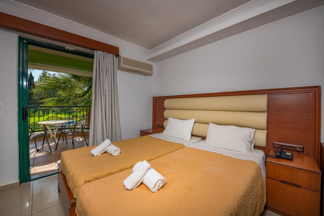 Caretta Beach Resort & Waterpark Kalamaki  Exterior photo