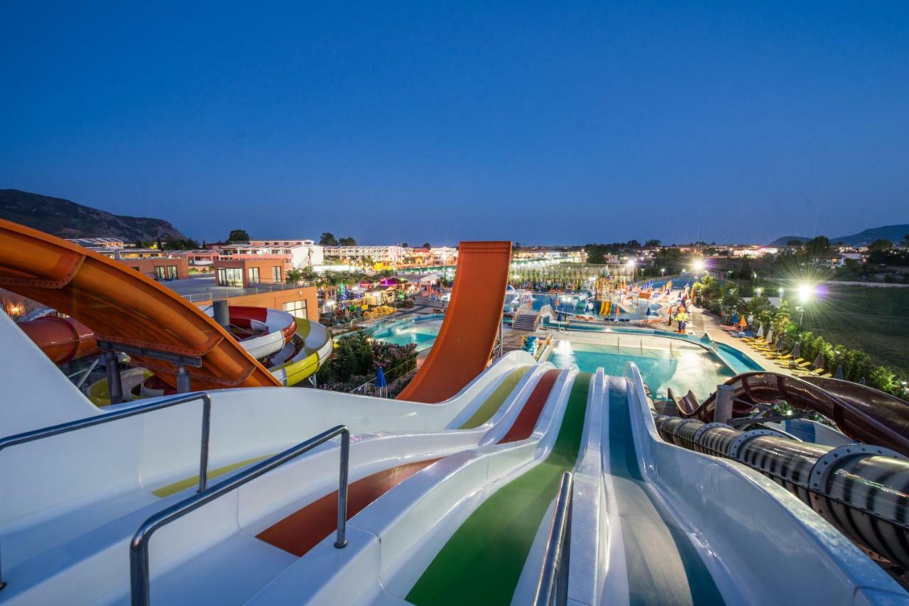Caretta Beach Resort & Waterpark Kalamaki  Exterior photo